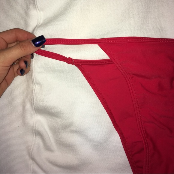 True red string bikini bottom - Picture 2 of 3